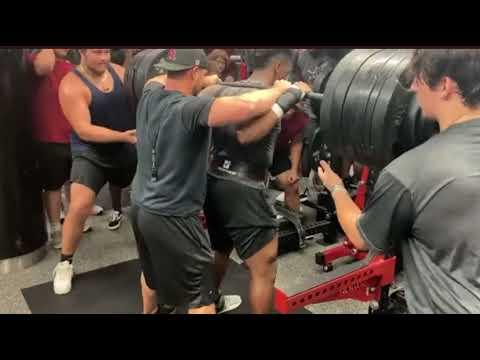 Video of Me Squatting 620lbs during my junior year off season workouts