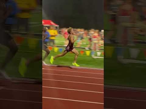 Video of 800 Meter (In 1st Place)