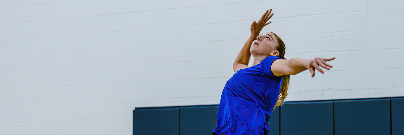women's volleyball player